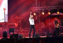 Όλα όσα έγιναν στη συναυλία των Μadrugada στο Παναθηναϊκό Στάδιο, η playlist της βραδιάς και οι τρεις γενιές ακροατών