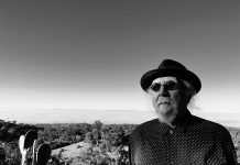 Charles Lloyd: «Όταν ήμουν μικρός αγαπούσα την Billie Holiday – δεν κατάφερα ποτέ να τραγουδήσω μαζί της, αλλά τώρα έχω τη Μαρία Φαραντούρη»